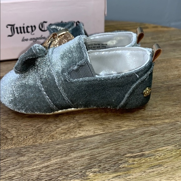 Juicy Couture baby chino crib shoes - Picture 3 of 7
